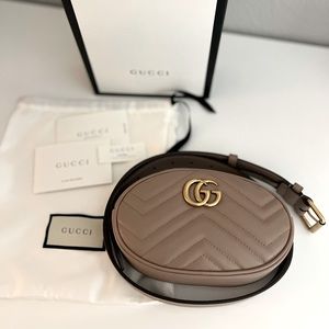 GUCCI
Calfskin Matelasse GG Marmont Belt Bag 75/30 Porcelain Rose